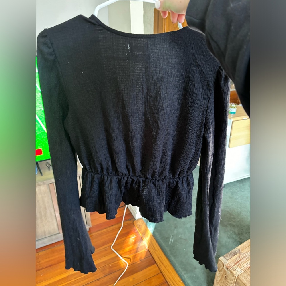 Urban Outfitters Black Crop Top - Picture 2 of 3